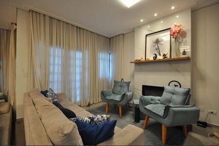 Sala de casa à venda com 3 quartos, 253m² em Horto Florestal, São Paulo