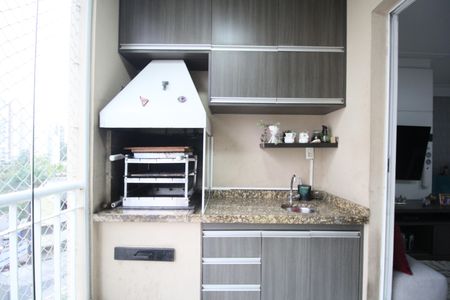 Apartamento à venda com 84m², 3 quartos e 2 vagasVaranda