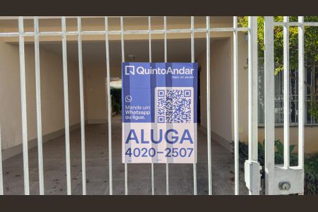 Fachada de casa para alugar com 3 quartos, 233m² em Brooklin, São Paulo