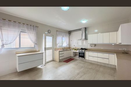 Cozinha de casa para alugar com 3 quartos, 233m² em Brooklin, São Paulo