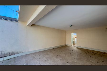 Garagem de casa para alugar com 3 quartos, 233m² em Brooklin, São Paulo