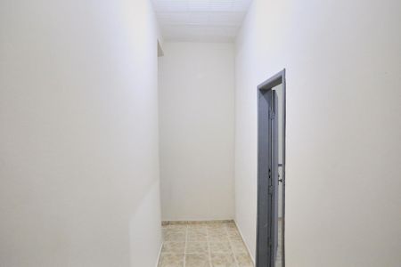 Casa para alugar com 80m², 2 quartos e sem vaga Casa para alugar com 80m², 2 quartos e sem vagaCorredor