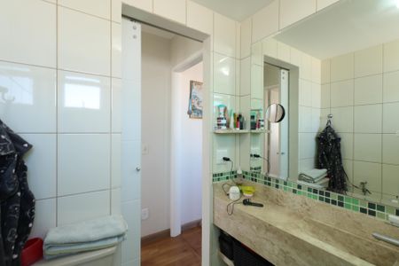 Apartamento para alugar com 67m², 2 quartos e 1 vaga Apartamento para alugar com 67m², 2 quartos e 1 vagaBanheiro