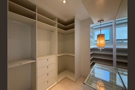 Apartamento à venda com 121m², 2 quartos e 2 vagas