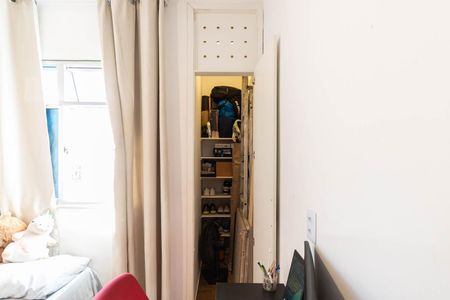 Apartamento à venda com 103m², 2 quartos e 1 vagaCloset Quarto 2
