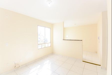 Sala de apartamento para alugar com 2 quartos, 45m² em Água Chata, Guarulhos