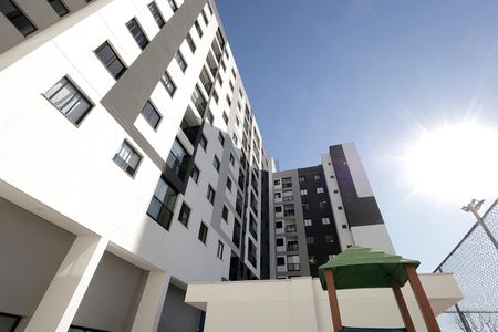 Fachada do bloco de apartamento à venda com 2 quartos, 47m² em Parque Oratório, Santo André