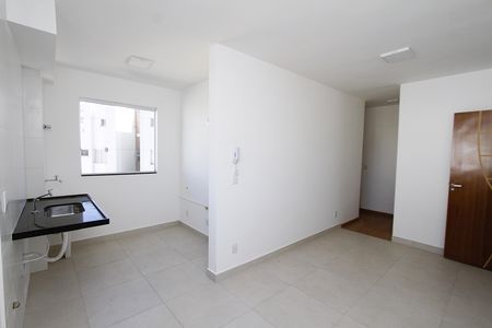 Sala de apartamento para alugar com 2 quartos, 45m² em Parque Pedro Ii, Belo Horizonte