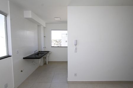 Sala de apartamento para alugar com 2 quartos, 45m² em Parque Pedro Ii, Belo Horizonte