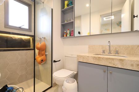 Apartamento à venda com 149m², 3 quartos e 2 vagasBanheiro da Suíte 2