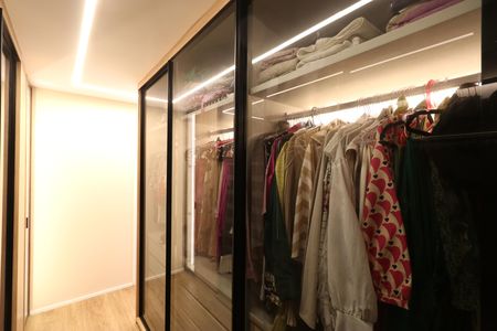 Apartamento à venda com 149m², 3 quartos e 2 vagasCloset da Suíte 3