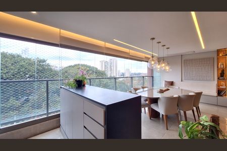 Apartamento à venda com 149m², 3 quartos e 2 vagas Apartamento à venda com 149m², 3 quartos e 2 vagasVaranda