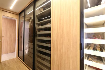 Apartamento à venda com 149m², 3 quartos e 2 vagasCloset da suíte 3