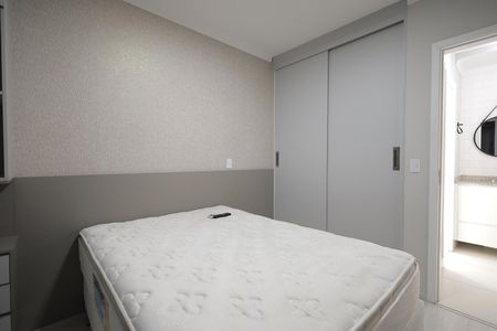 Quarto 1 de apartamento para alugar com 1 quarto, 42m² em Campestre, Santo André