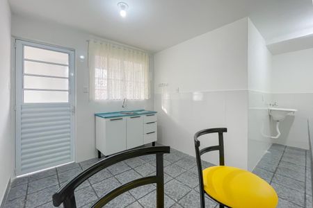 Cozinha de casa para alugar com 1 quarto, 30m² em Km 18, Osasco