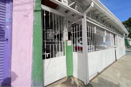 Fachada de casa para alugar com 1 quarto, 30m² em Km 18, Osasco