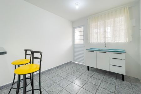 Cozinha de casa para alugar com 1 quarto, 30m² em Km 18, Osasco