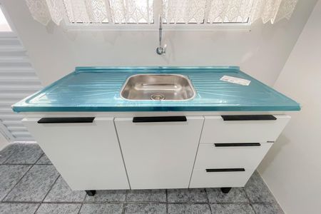 Cozinha de casa para alugar com 1 quarto, 30m² em Km 18, Osasco