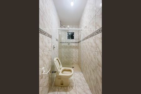 Banheiro de casa para alugar com 1 quarto, 30m² em Km 18, Osasco