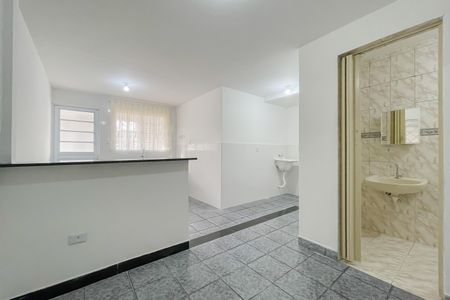 Sala de casa para alugar com 1 quarto, 30m² em Km 18, Osasco