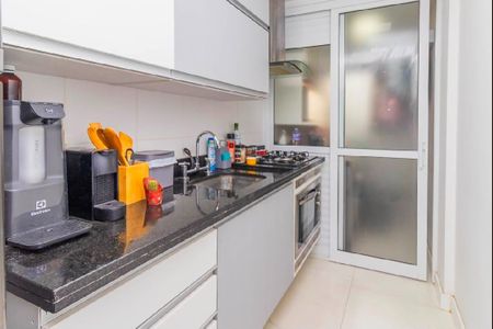 Cozinha de apartamento para alugar com 2 quartos, 58m² em Jardim do Salso, Porto Alegre