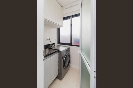 Área de serviço de apartamento para alugar com 2 quartos, 58m² em Jardim do Salso, Porto Alegre