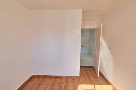 Quarto 2 de apartamento para alugar com 2 quartos, 50m² em Barro Branco, Duque de Caxias
