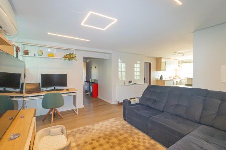 Apartamento à venda com 2 quartos, 121m² em Marechal Rondon, Canoas