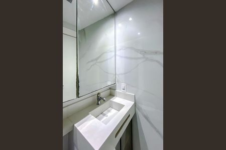 Banheiro de apartamento para alugar com 2 quartos, 40000m² em Bom Retiro, São Paulo