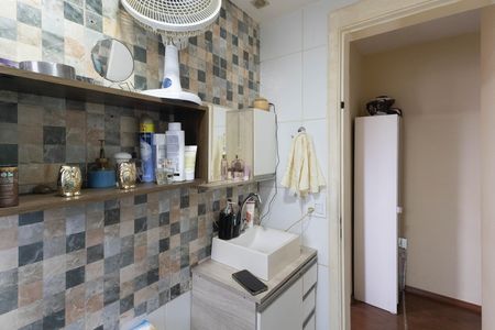 Banheiro  de apartamento para alugar com 2 quartos, 43m² em Jardim Modelo, São Paulo