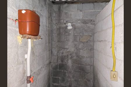 Casa à venda com 72m², 3 quartos e 1 vaga Casa à venda com 72m², 3 quartos e 1 vagaBanheiro de serviço