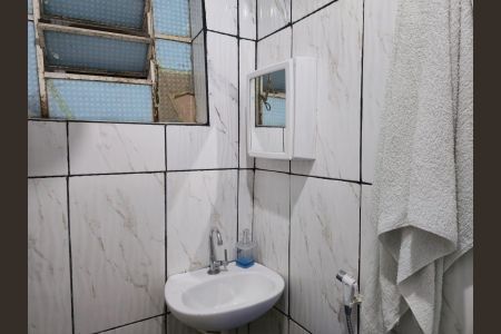 Casa à venda com 72m², 3 quartos e 1 vaga Casa à venda com 72m², 3 quartos e 1 vagaBanheiro da Suíte 1