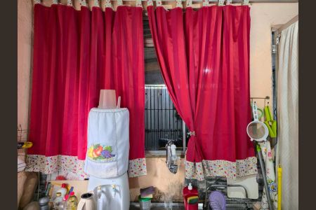Cozinha de casa à venda com 3 quartos, 72m² em Jardim Cocaia, Guarulhos