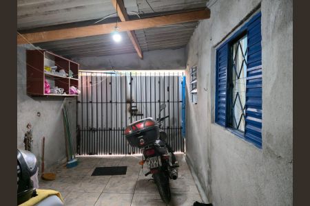 Garagem de casa à venda com 3 quartos, 72m² em Jardim Cocaia, Guarulhos