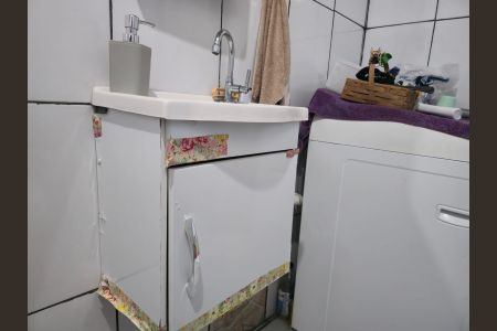 Casa à venda com 72m², 3 quartos e 1 vaga Casa à venda com 72m², 3 quartos e 1 vagaBanheiro da Suíte 2