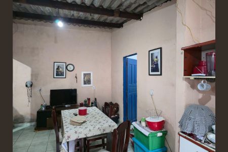 Sala  de casa à venda com 3 quartos, 72m² em Jardim Cocaia, Guarulhos