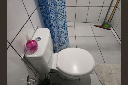 Casa à venda com 72m², 3 quartos e 1 vaga Casa à venda com 72m², 3 quartos e 1 vagaBanheiro da Suíte 2