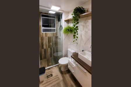 Banheiro de apartamento para alugar com 2 quartos, 49m² em Cecília, Viamão