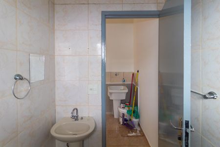 Banheiro de kitnet/studio para alugar com 1 quarto, 38m² em Cidade São Mateus, São Paulo