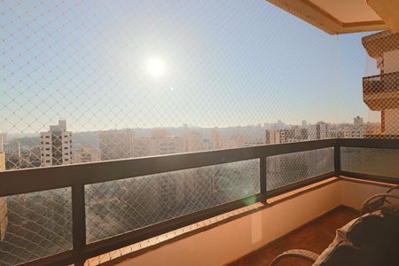 Sacada  de apartamento para alugar com 2 quartos, 99m² em Centro, Ribeirão Preto