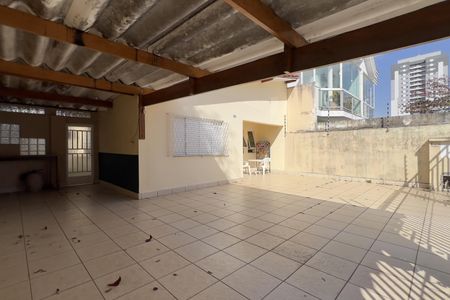 Garagem de casa para alugar com 3 quartos, 223m² em Vila Rosalia, Guarulhos
