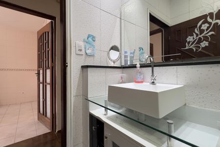 Casa para alugar com 223m², 3 quartos e 4 vagasBanheiro 1
