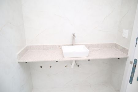 Casa à venda com 250m², 4 quartos e 1 vagaBANHEIRO 4