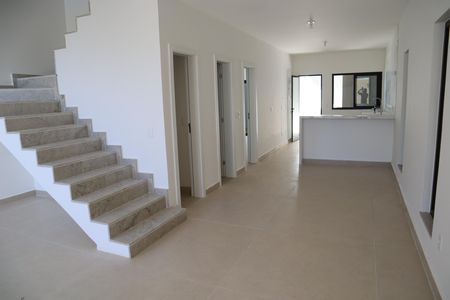 Casa à venda com 250m², 4 quartos e 1 vagaSALA