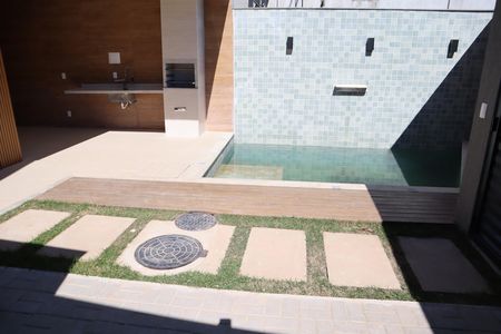 Casa à venda com 250m², 4 quartos e 1 vagaPISCINA COM CASCATA