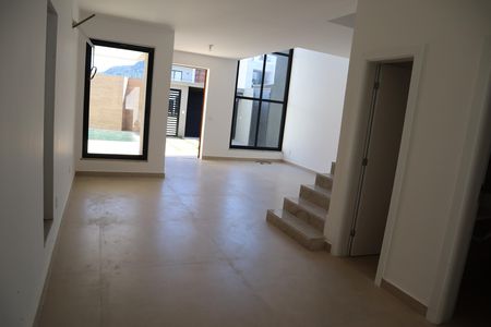 Casa à venda com 250m², 4 quartos e 1 vagaSALA