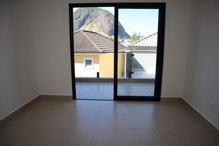 Casa à venda com 250m², 4 quartos e 1 vagaQUARTO  SUITE 4