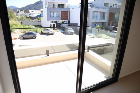 Casa à venda com 250m², 4 quartos e 1 vagaQUARTO SUITE  2 + VARANDA