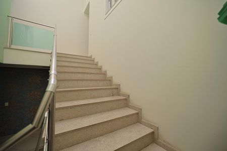Escada de casa à venda com 4 quartos, 220m² em Chácara Cruzeiro do Sul, São Paulo
