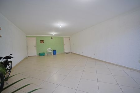 Garagem de casa à venda com 4 quartos, 220m² em Chácara Cruzeiro do Sul, São Paulo